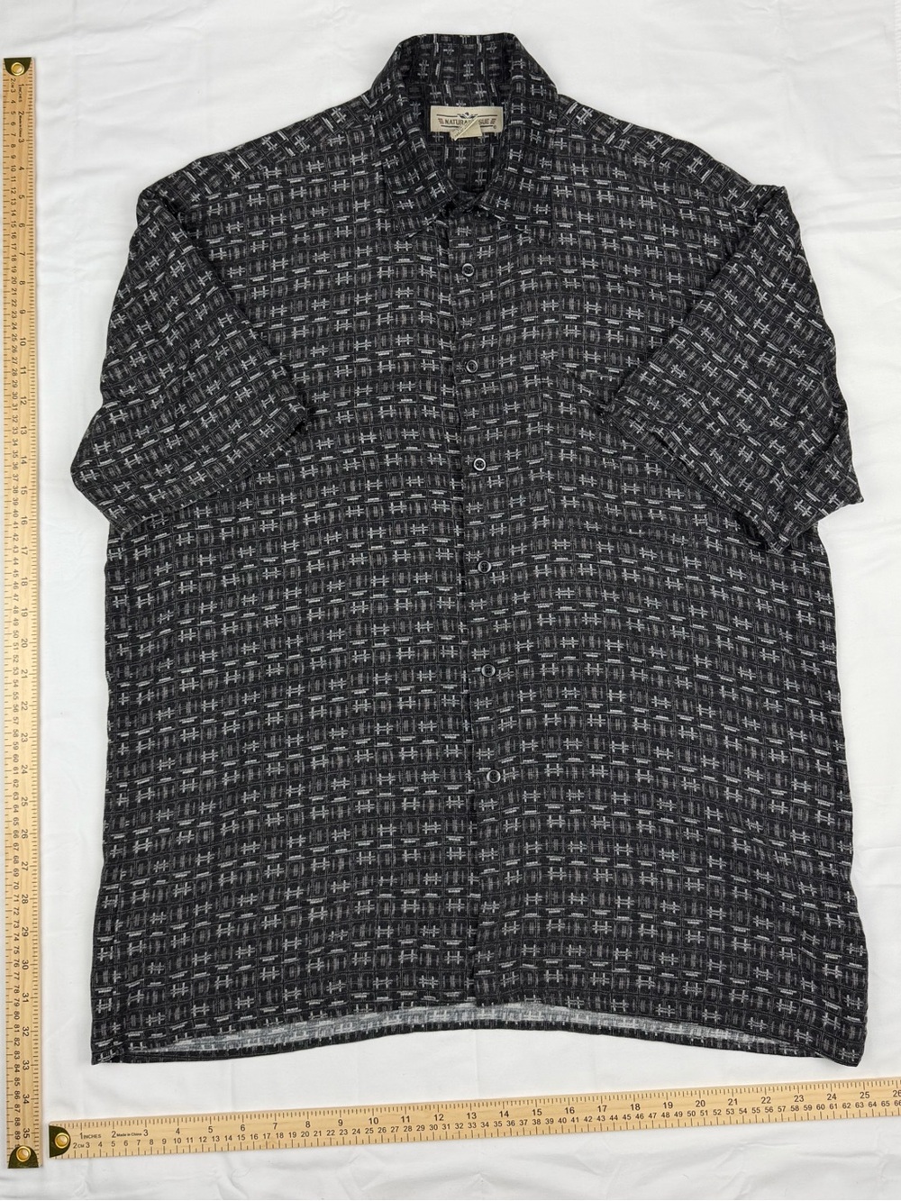 Island Cloth Black Patterned Short-Sleeve Button-Down Shirt